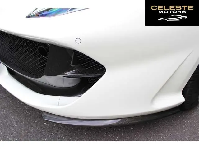 FERRARI 812 Superfast 2018 — photo 2 sur 8