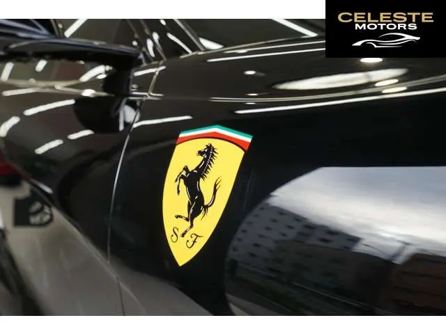 FERRARI 812 Superfast 2018 — photo 7 sur 8