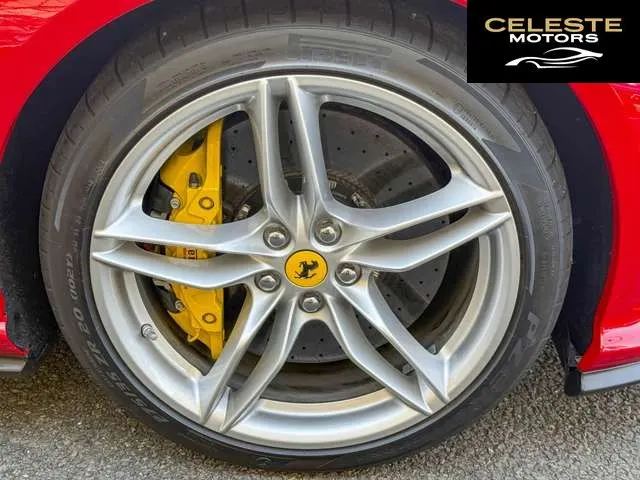 FERRARI 812 Superfast 2018 — photo 8 sur 8