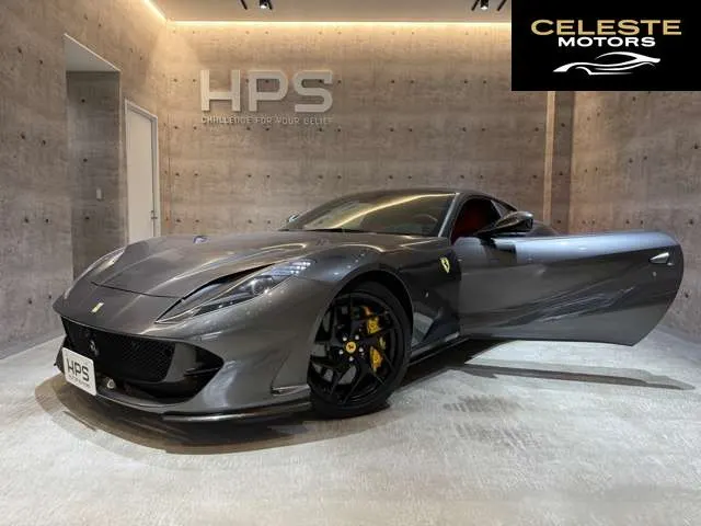 FERRARI 812 Superfast 2019 — photo 6 sur 8