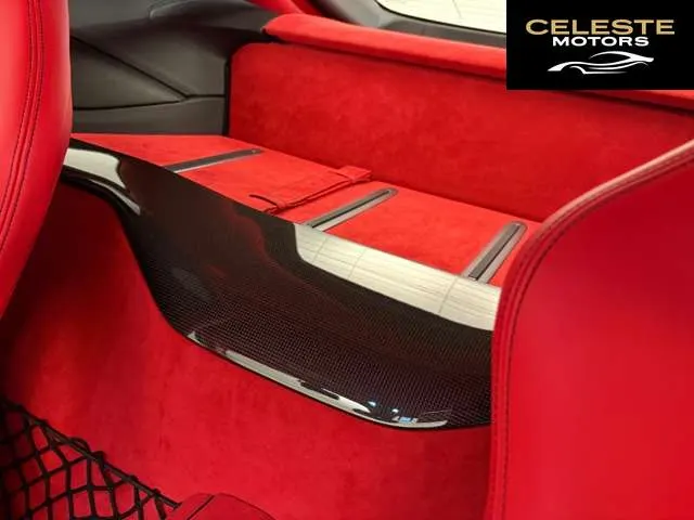 FERRARI 812 Superfast 2018 — photo 3 sur 8