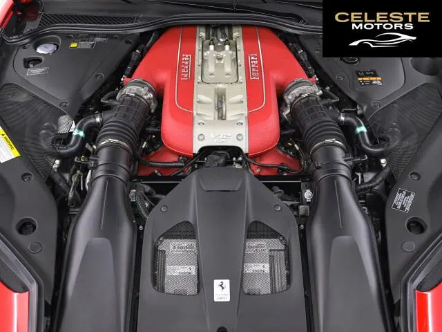 FERRARI 812 Superfast 2020 — photo 6 sur 8