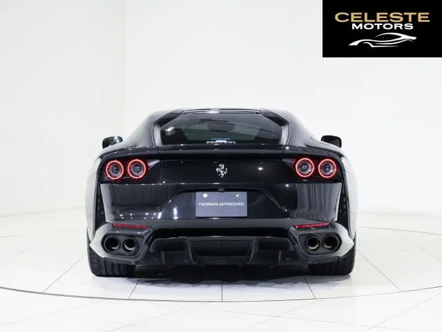 FERRARI 812 Superfast 2019 — photo 5 sur 8