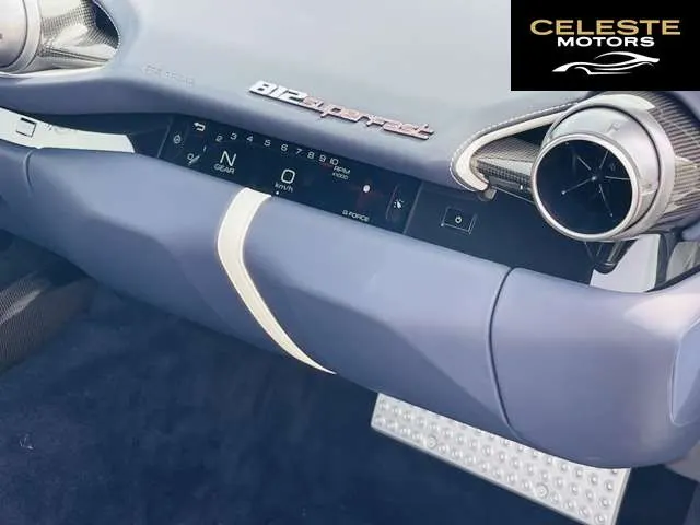 FERRARI 812 Superfast 2020 — photo 4 sur 8