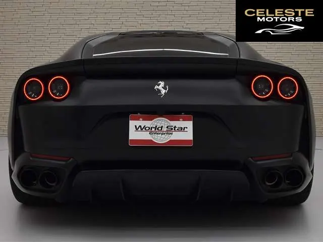 FERRARI 812 Superfast 2019 — photo 4 sur 8