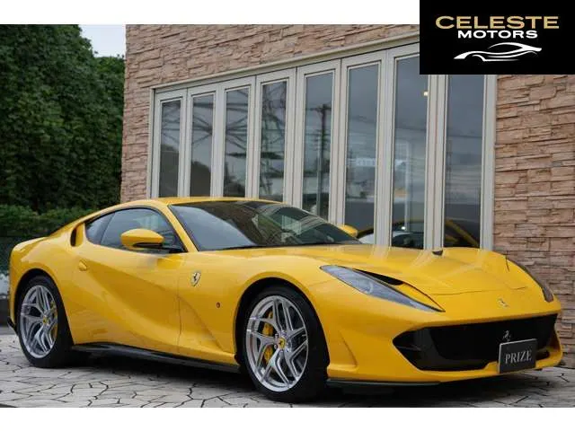 FERRARI 812 Superfast 2020 — photo 5 sur 8