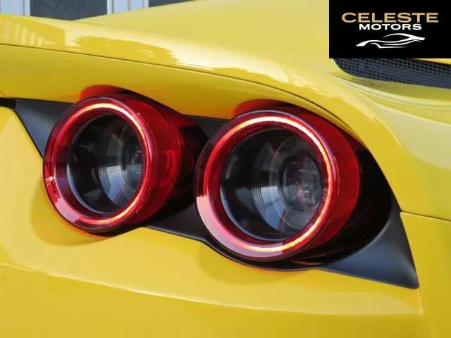 FERRARI 812 Superfast 2020 — photo 6 sur 8