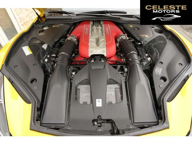 FERRARI 812 Superfast 2020 — photo 8 sur 8