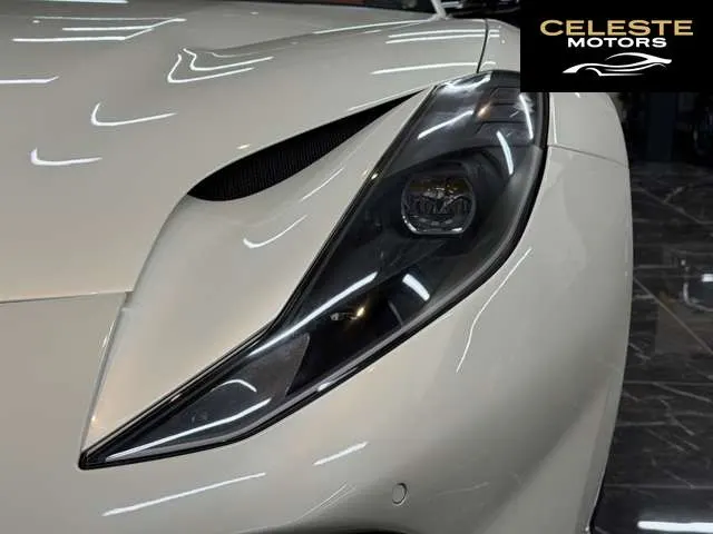 FERRARI 812 Superfast 2020 — photo 7 sur 8