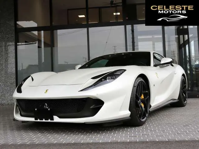 FERRARI 812 Superfast 2020 — photo 6 sur 8