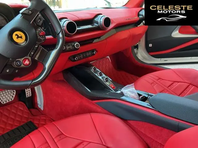 FERRARI 812 Superfast 2019 — photo 5 sur 8