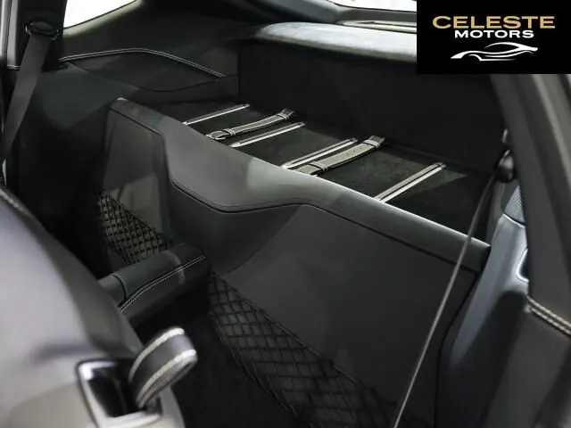 FERRARI 812 Superfast 2020 — photo 8 sur 8