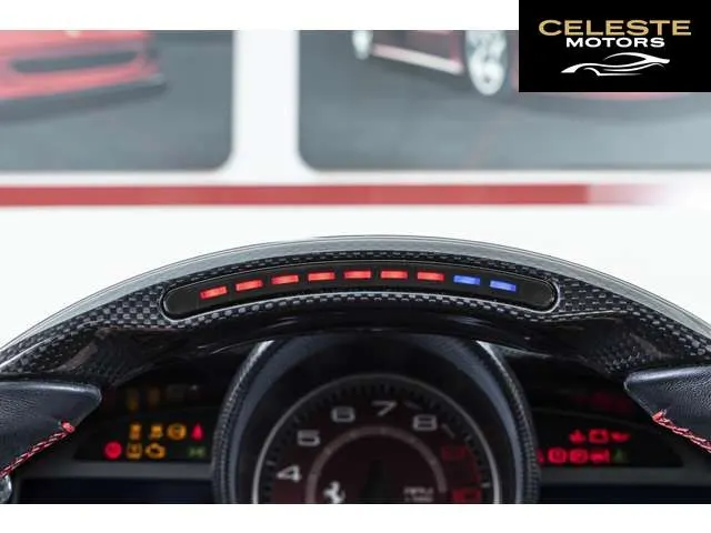 FERRARI 812 Superfast 2018 — photo 6 sur 8
