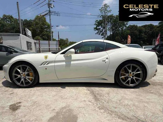 FERRARI California — photo 4 sur 8