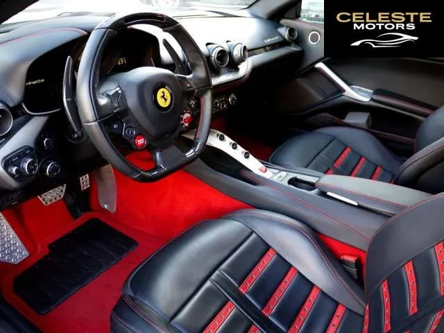 FERRARI F12 Berlinetta 2014 — photo 3 sur 7