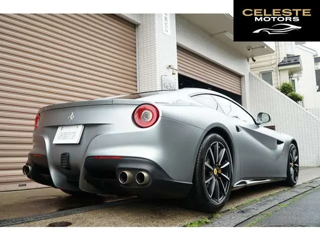 FERRARI F12 Berlinetta 2013 — photo 7 sur 8