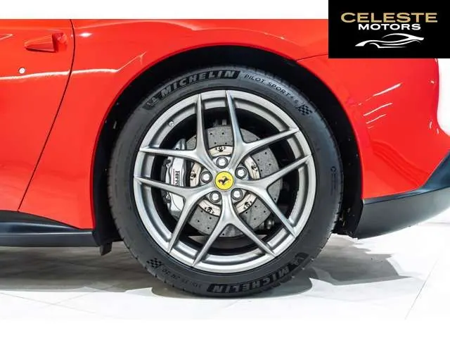 FERRARI F12 Berlinetta 2013 — photo 5 sur 8