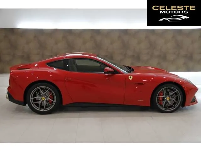 FERRARI F12 Berlinetta 2015 — photo 5 sur 8