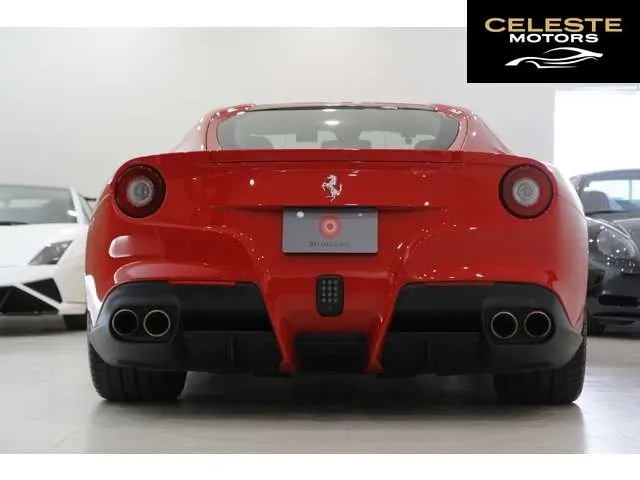 FERRARI F12 Berlinetta 2015 — photo 6 sur 8