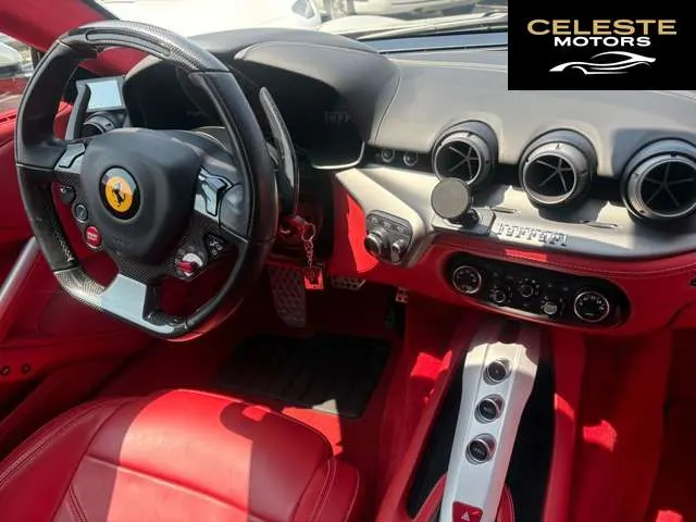 FERRARI F12 Berlinetta 2013 — photo 2 sur 8