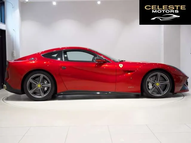 FERRARI F12 Berlinetta 2014 — photo 6 sur 8