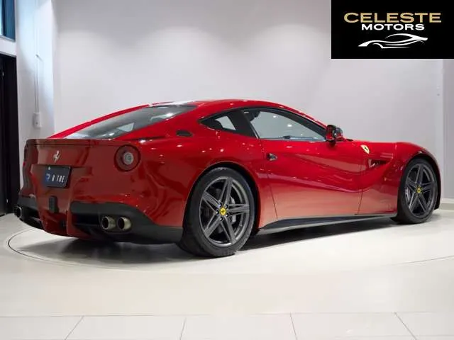 FERRARI F12 Berlinetta 2014 — photo 7 sur 8