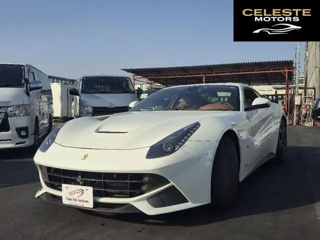 FERRARI F12 Berlinetta 2013 — photo 2 sur 8