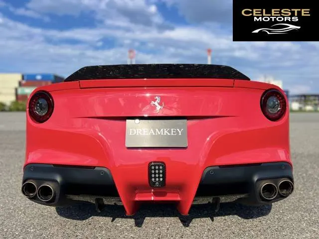 FERRARI F12 Berlinetta 2014 — photo 6 sur 8