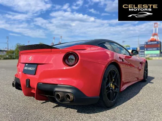 FERRARI F12 Berlinetta 2014 — photo 7 sur 8