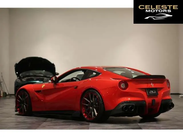 FERRARI F12 Berlinetta 2014 — photo 7 sur 8