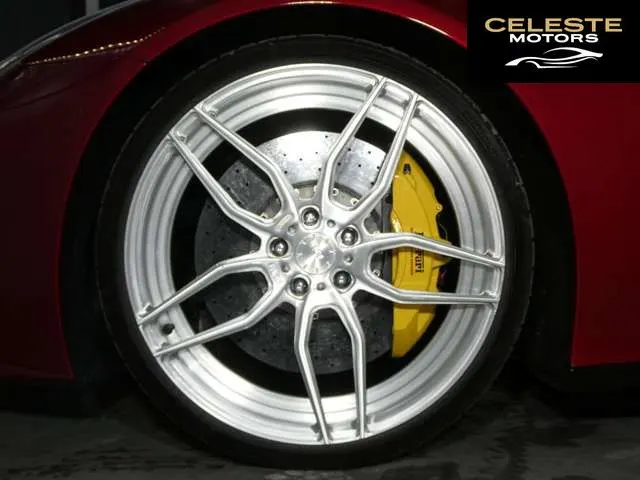 FERRARI F12 Berlinetta 2013 — photo 7 sur 8