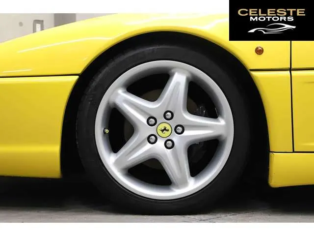 FERRARI F355 Spider 1996 — photo 1 sur 8