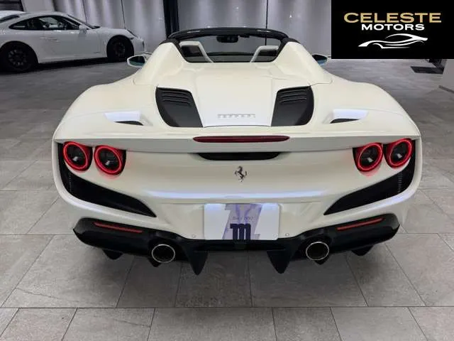 FERRARI F8 Spider 2022 — photo 4 sur 8