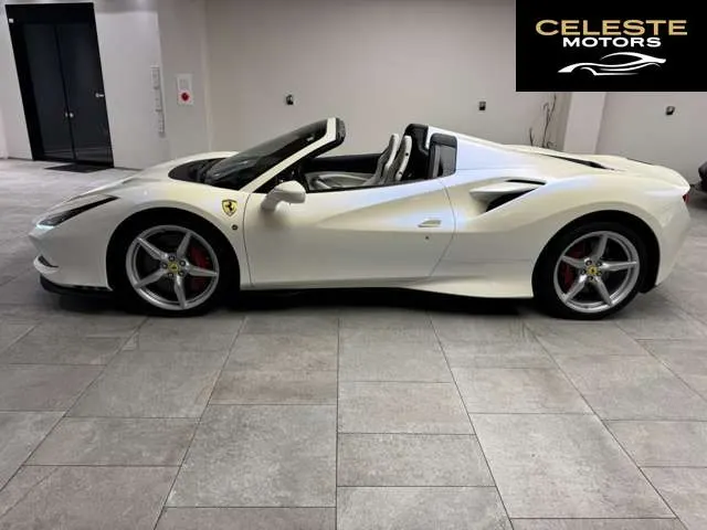FERRARI F8 Spider 2022 — photo 6 sur 8
