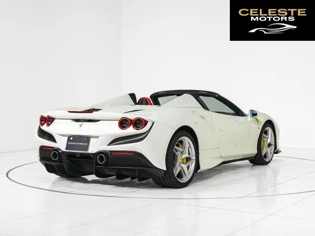 FERRARI F8 Spider 2022 — photo 6 sur 8