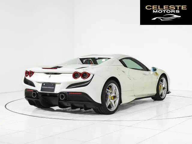 FERRARI F8 Spider 2022 — photo 7 sur 8