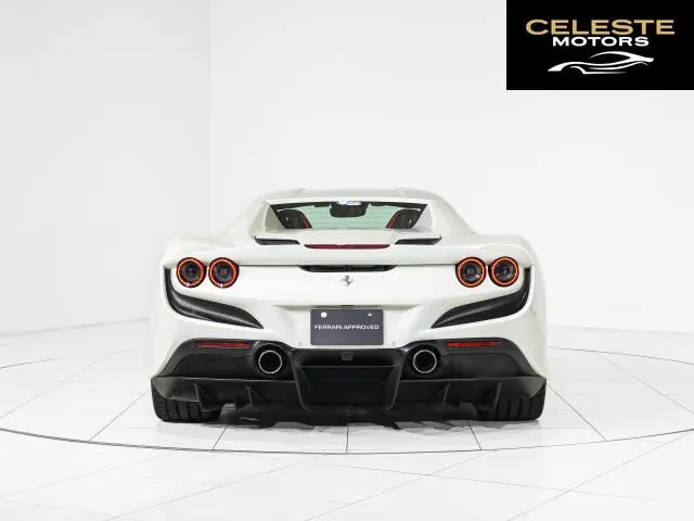 FERRARI F8 Spider 2022 — photo 8 sur 8
