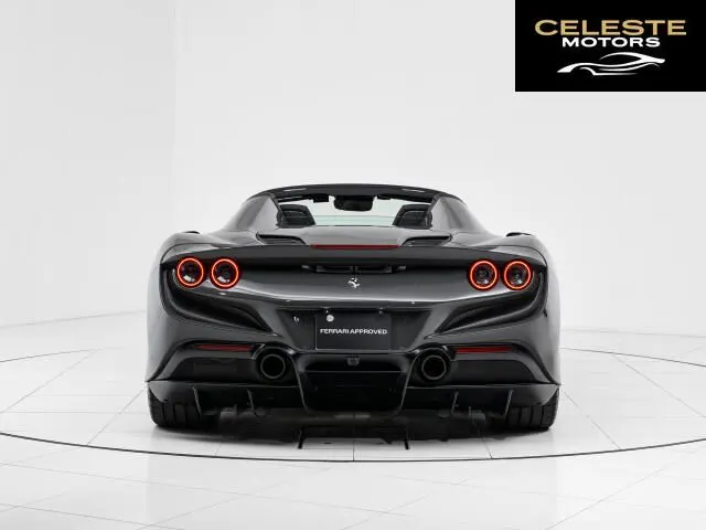 FERRARI F8 Spider 2021 — photo 2 sur 8