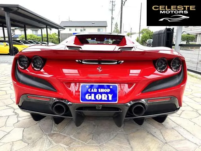 FERRARI F8 Spider 2023 — photo 3 sur 8