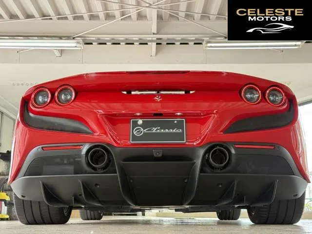 FERRARI F8 Tributo 2021 — photo 3 sur 8