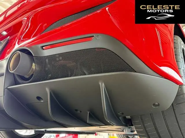 FERRARI F8 Tributo 2021 — photo 7 sur 8
