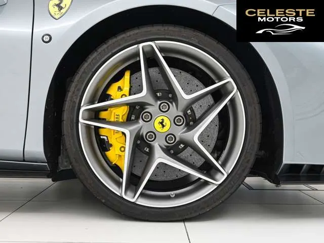 FERRARI F8 Tributo 2022 — photo 5 sur 8