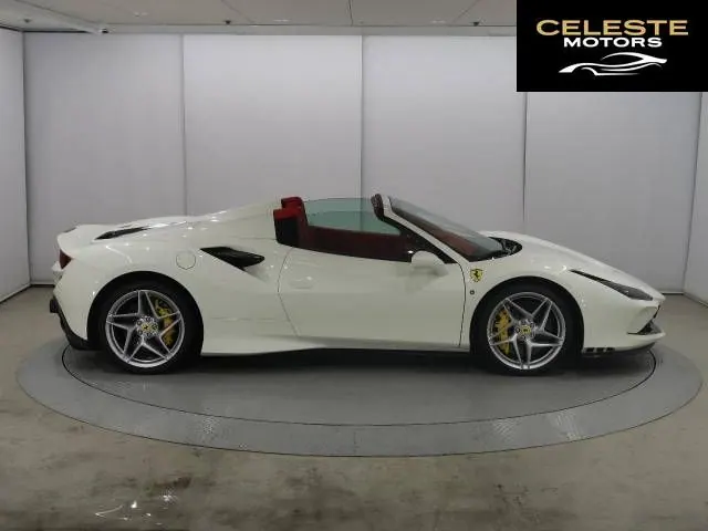 FERRARI F8 Spider 2021 — photo 3 sur 8