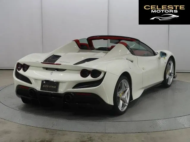 FERRARI F8 Spider 2021 — photo 7 sur 8
