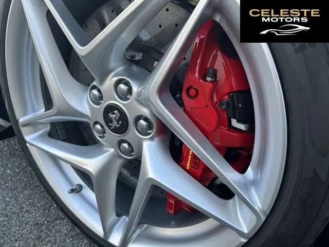 FERRARI F8 Tributo 2020 — photo 2 sur 8