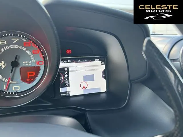 FERRARI F8 Tributo 2020 — photo 8 sur 8