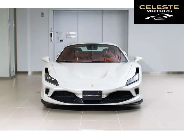 FERRARI F8 Spider 2022 — photo 1 sur 8