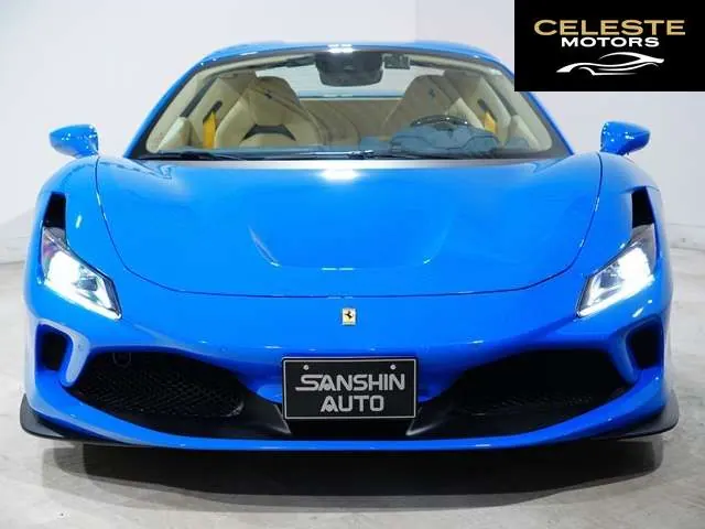 FERRARI F8 Spider 2023 — photo 2 sur 8