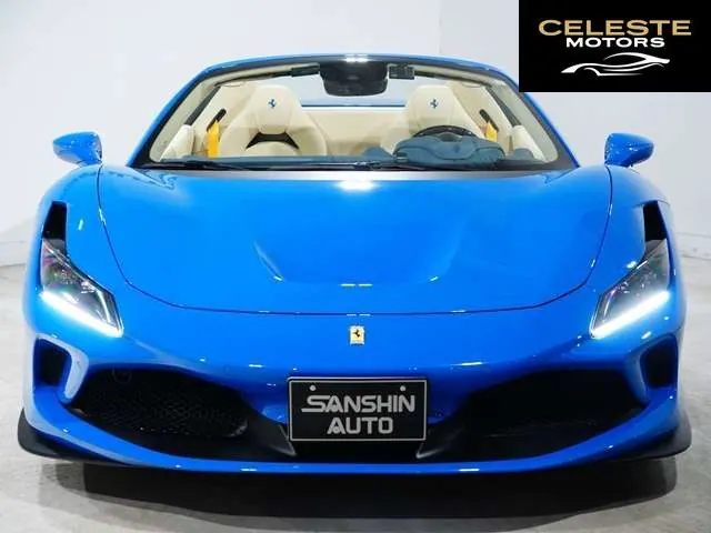FERRARI F8 Spider 2023 — photo 3 sur 8