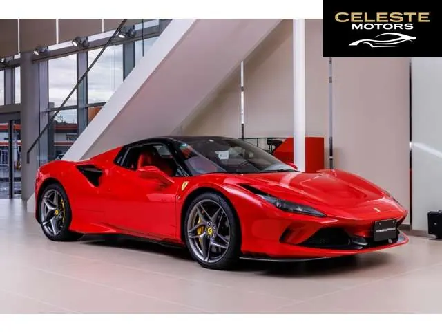 FERRARI F8 Spider 2022 — photo 2 sur 8